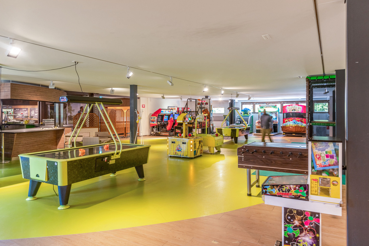 Signal de Bougy : installations de jeux pour enfants